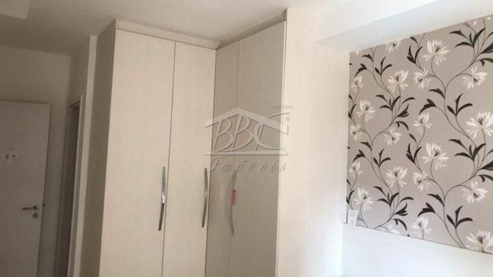 Apartamento à venda com 2 quartos, 61m² - Foto 4