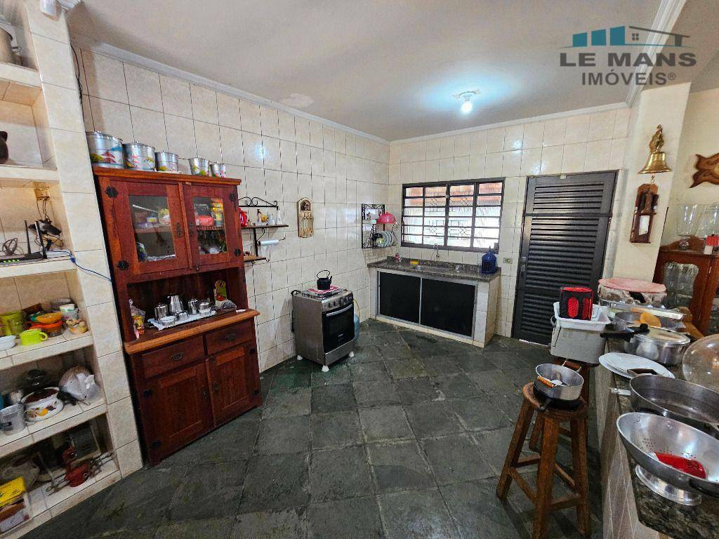 Chácara à venda com 4 quartos, 350m² - Foto 10