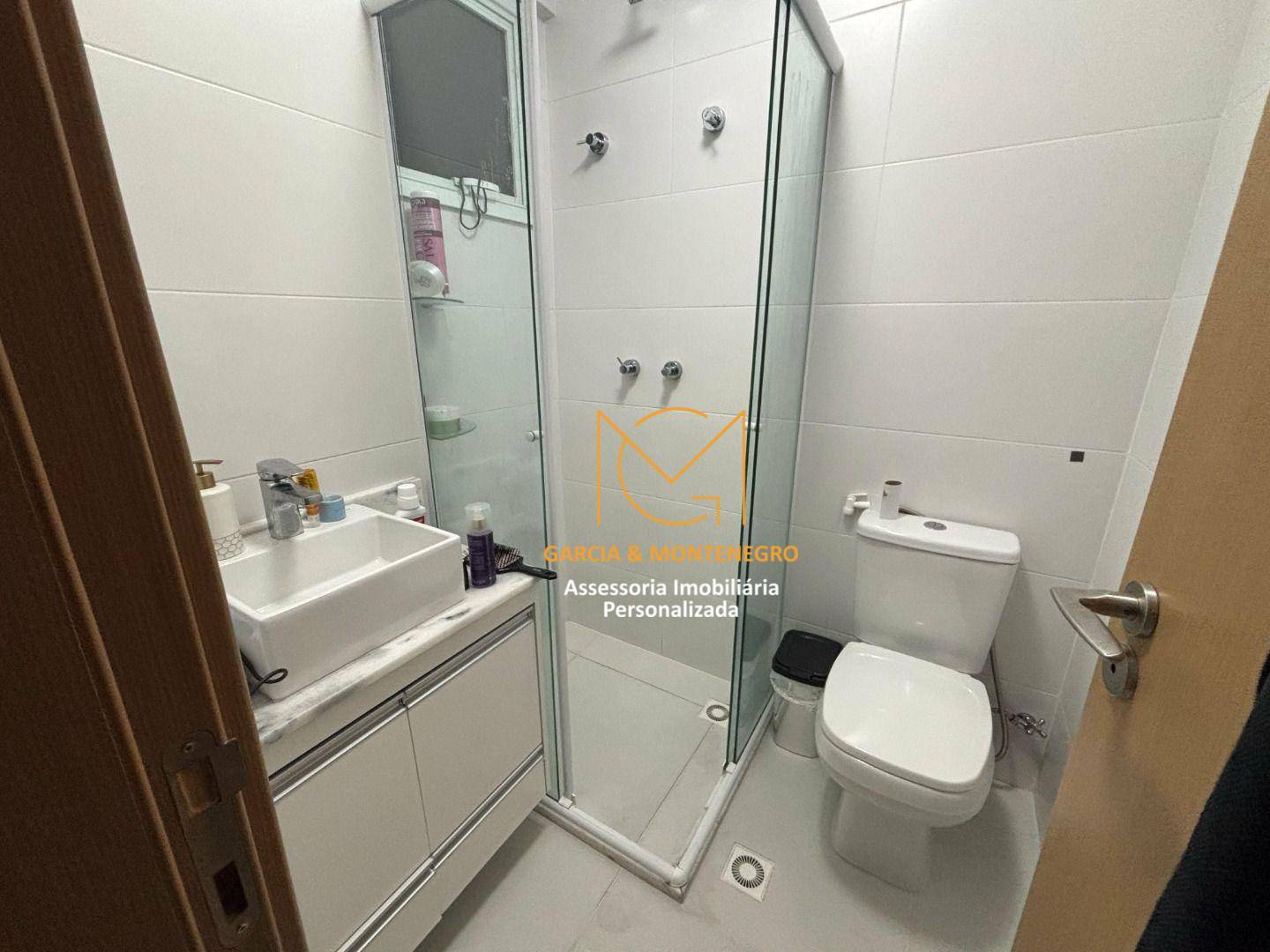 Apartamento para alugar com 2 quartos, 70m² - Foto 9