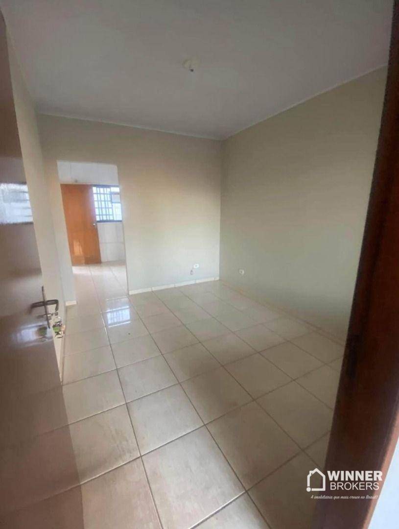 Casa à venda com 2 quartos, 71m² - Foto 3