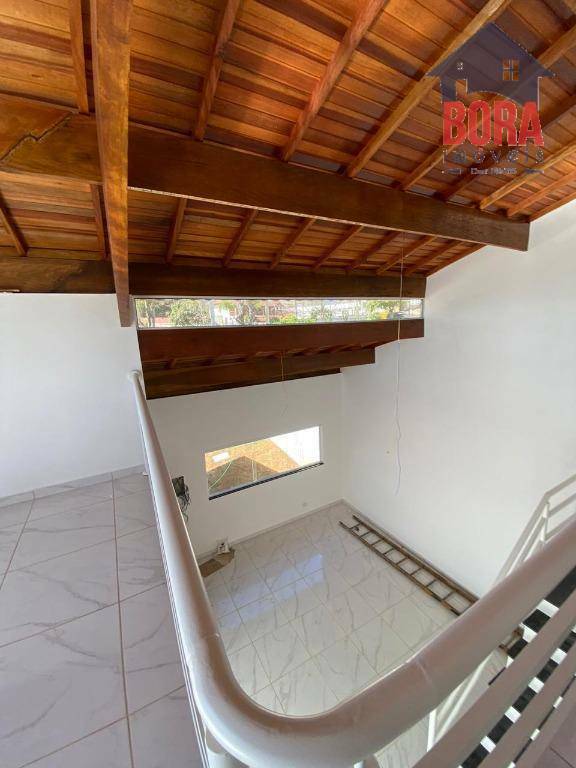 Casa de Condomínio à venda com 3 quartos, 220m² - Foto 9