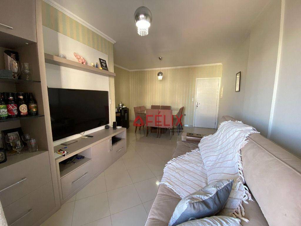 Apartamento à venda com 3 quartos, 90m² - Foto 4