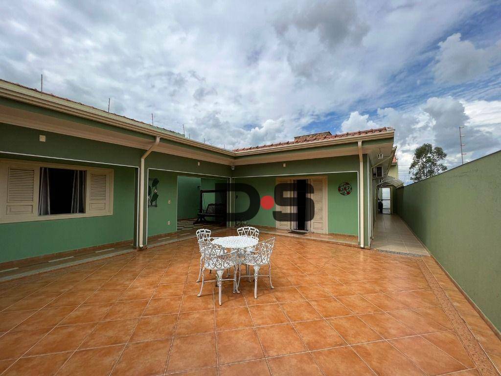 Casa à venda com 4 quartos, 300m² - Foto 9