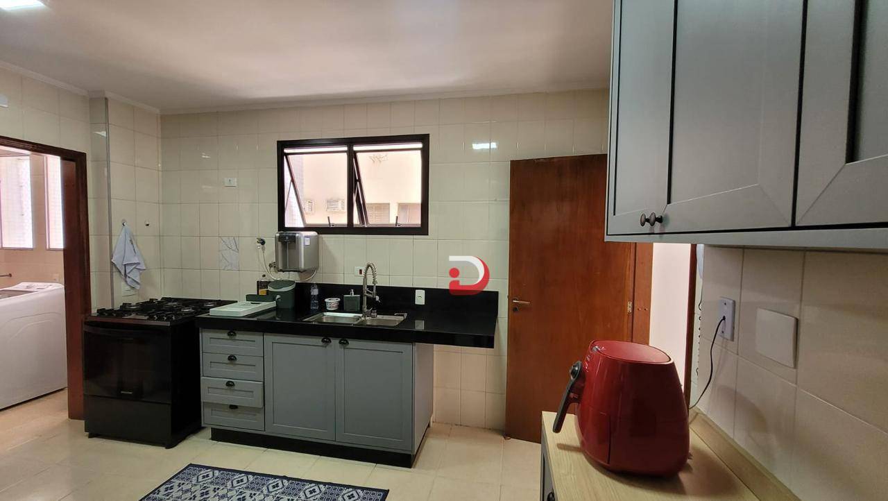 Apartamento à venda com 3 quartos, 136m² - Foto 15