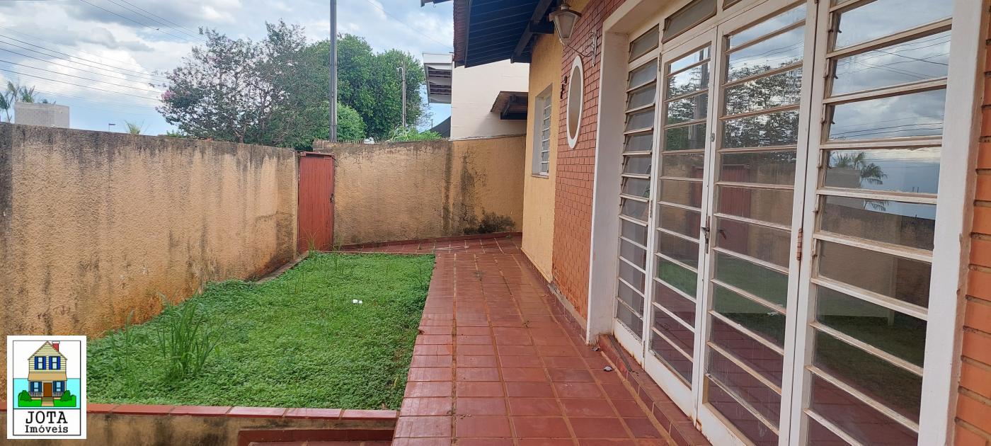 Casa à venda com 2 quartos, 268m² - Foto 15