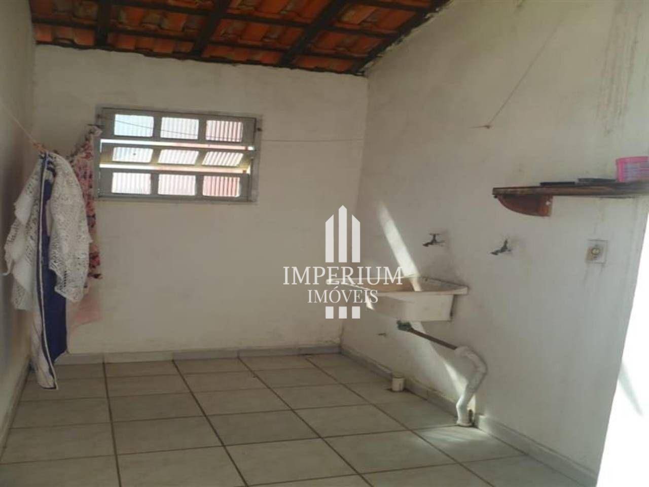 Casa à venda com 2 quartos, 140m² - Foto 11