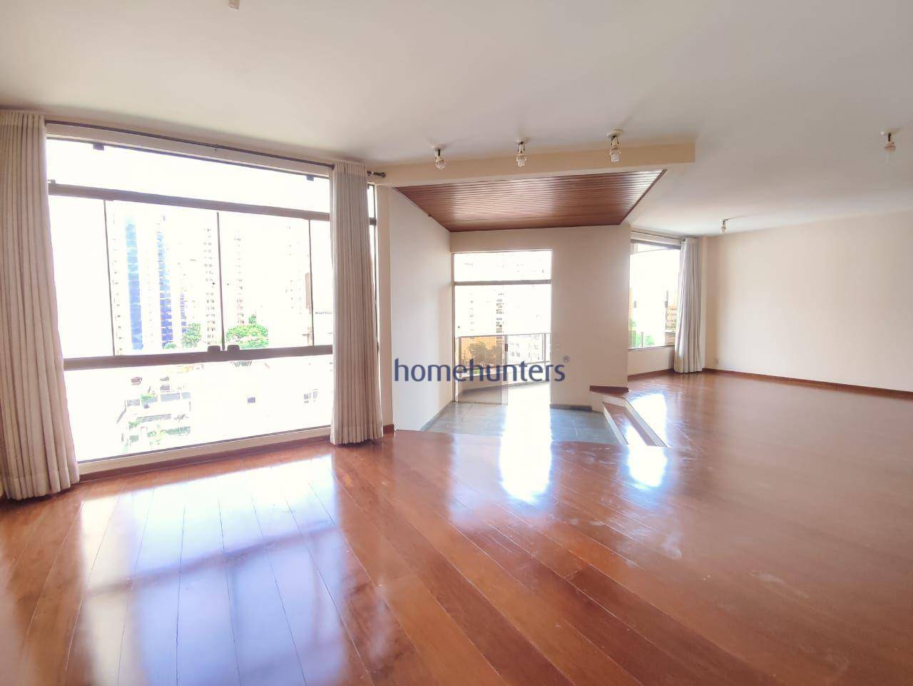 Apartamento à venda com 4 quartos, 232m² - Foto 7