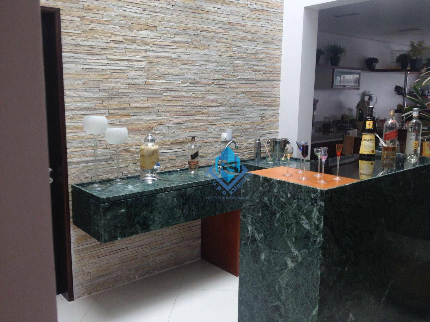Sobrado à venda com 3 quartos, 256m² - Foto 4