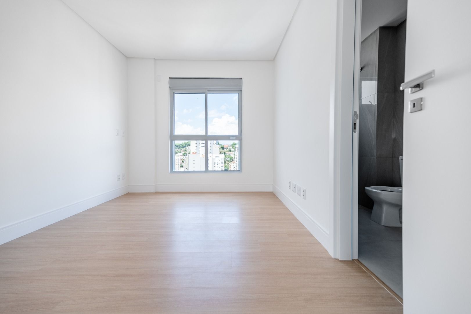 Apartamento à venda com 3 quartos, 138m² - Foto 18