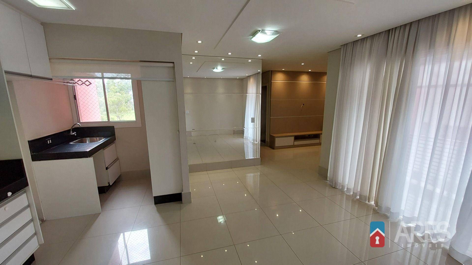 Apartamento à venda com 3 quartos, 67m² - Foto 2