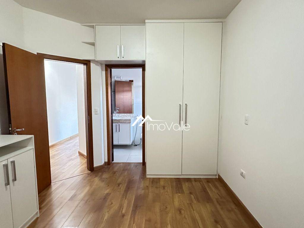 Casa de Condomínio para alugar com 4 quartos, 280m² - Foto 17