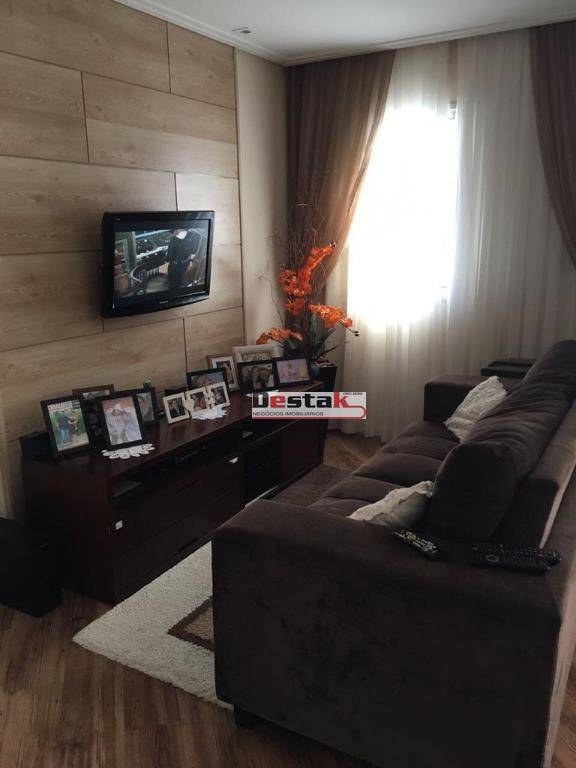 Apartamento à venda com 2 quartos, 72m² - Foto 1