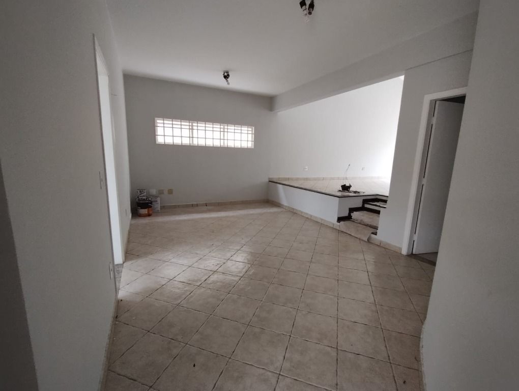 Casa à venda com 3 quartos, 250m² - Foto 34