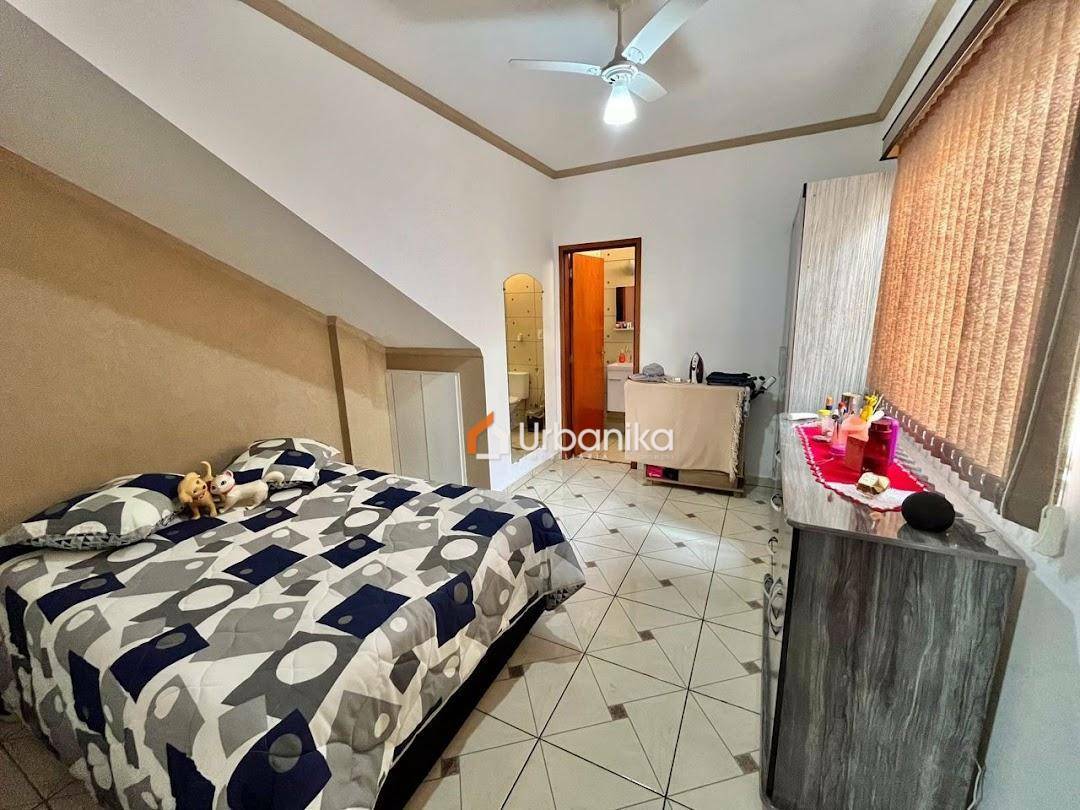 Sobrado, 3 quartos, 192 m² - Foto 3