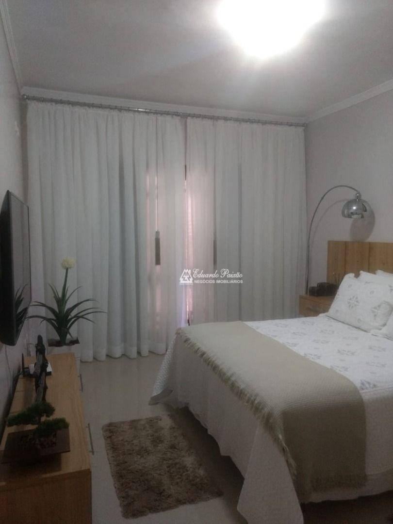 Sobrado à venda com 4 quartos, 250m² - Foto 18