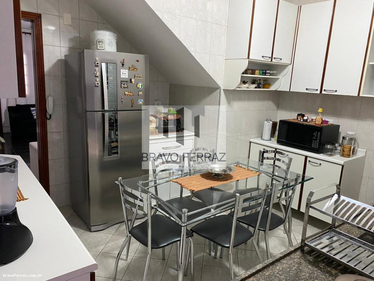 Casa à venda com 3 quartos, 110m² - Foto 11