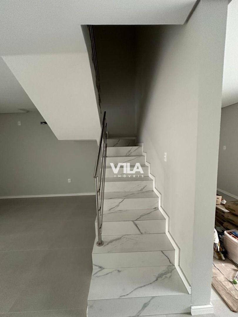 Sobrado à venda com 3 quartos, 126m² - Foto 4