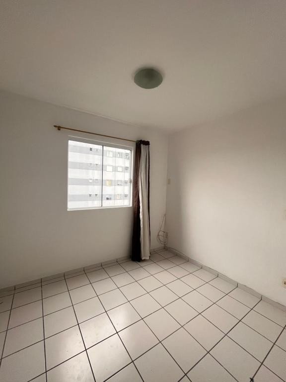 Apartamento para alugar com 2 quartos, 62m² - Foto 4