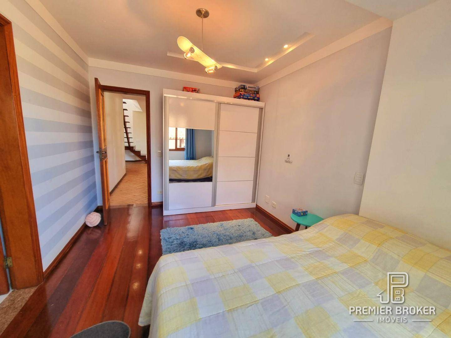 Casa à venda com 4 quartos, 600m² - Foto 37