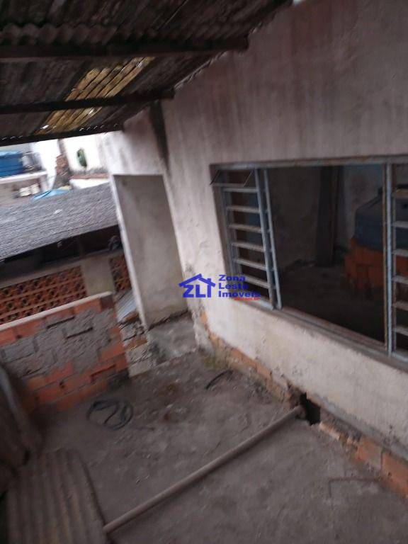 Sobrado à venda com 5 quartos, 150m² - Foto 4