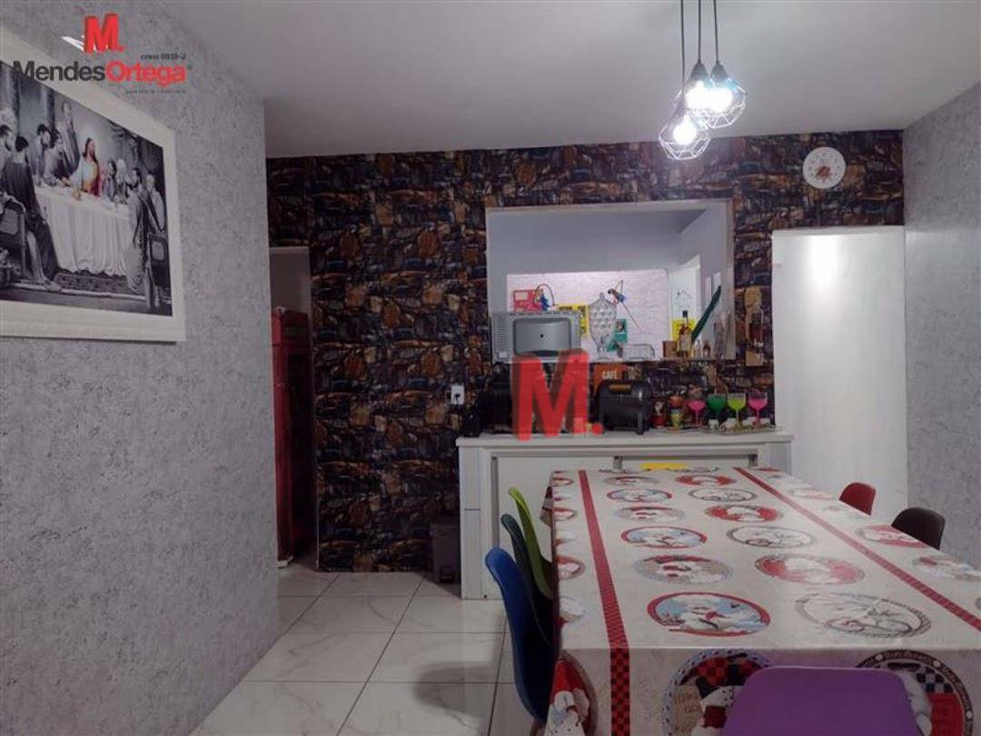 Casa à venda com 3 quartos, 310m² - Foto 11