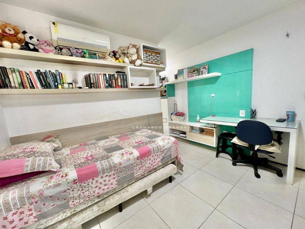 Casa de Condomínio à venda com 4 quartos, 165m² - Foto 20
