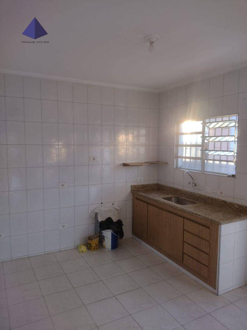 Casa à venda com 2 quartos, 180m² - Foto 4