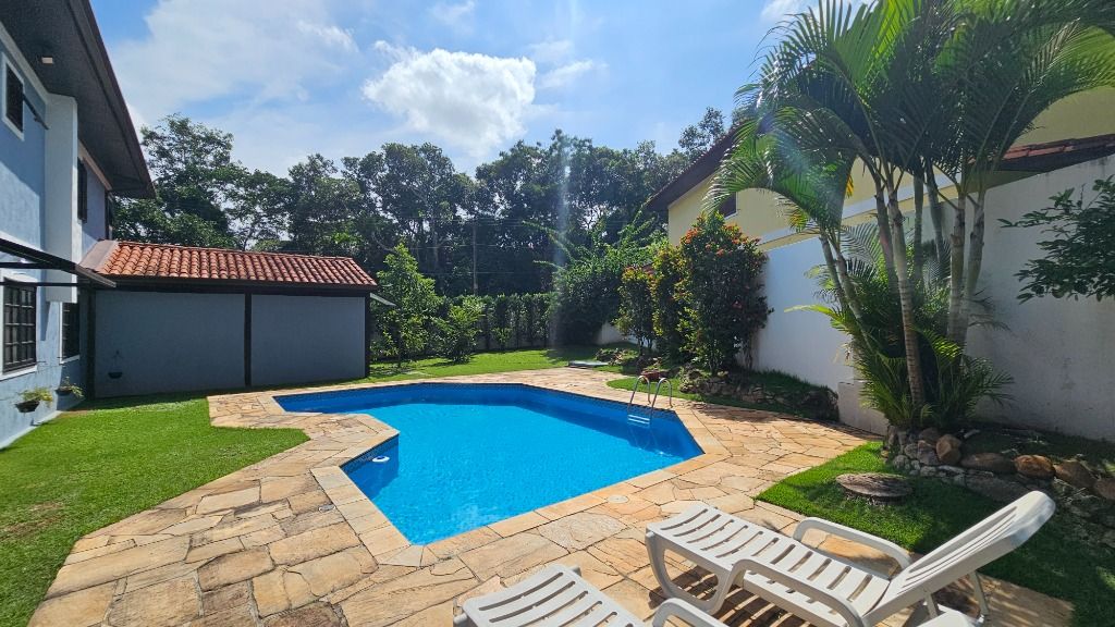 Casa de Condomínio à venda com 4 quartos, 303m² - Foto 31