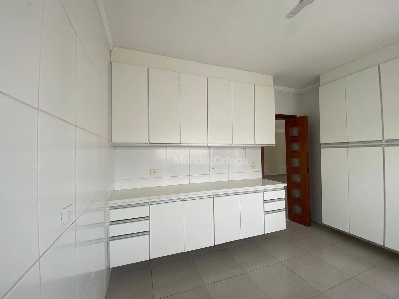 Casa de Condomínio para alugar com 3 quartos, 150m² - Foto 45