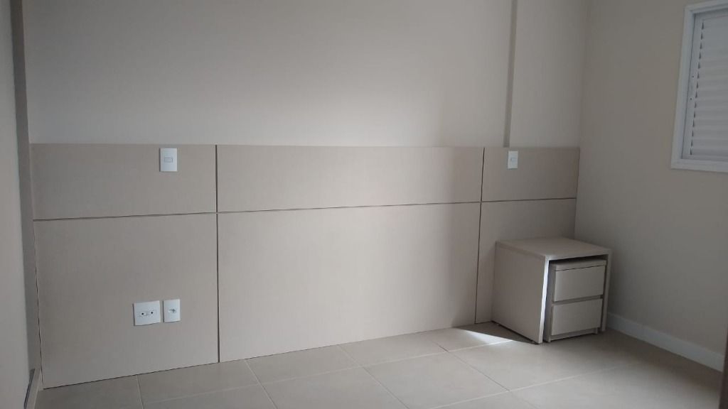 Apartamento para alugar com 1 quarto, 50m² - Foto 9