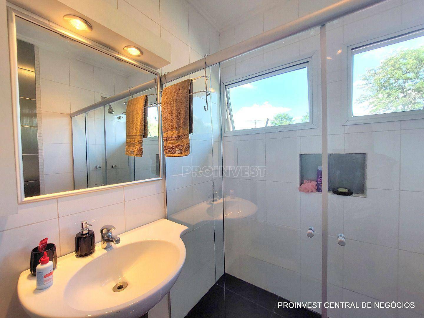 Casa de Condomínio à venda com 4 quartos, 670m² - Foto 28