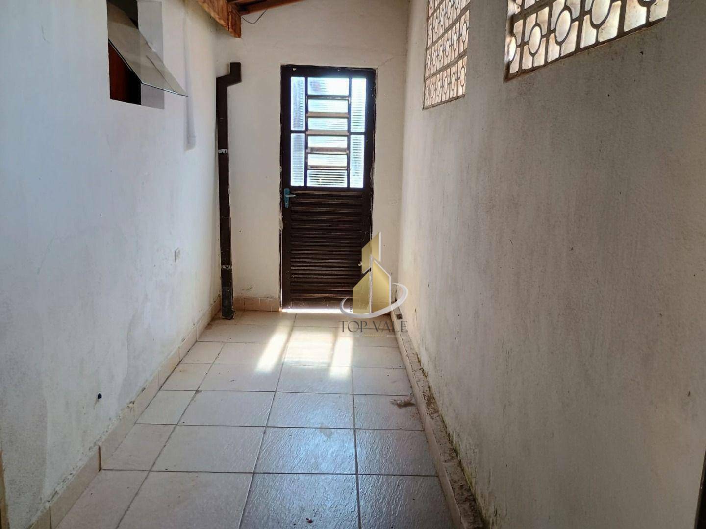 Casa à venda com 4 quartos, 250m² - Foto 21