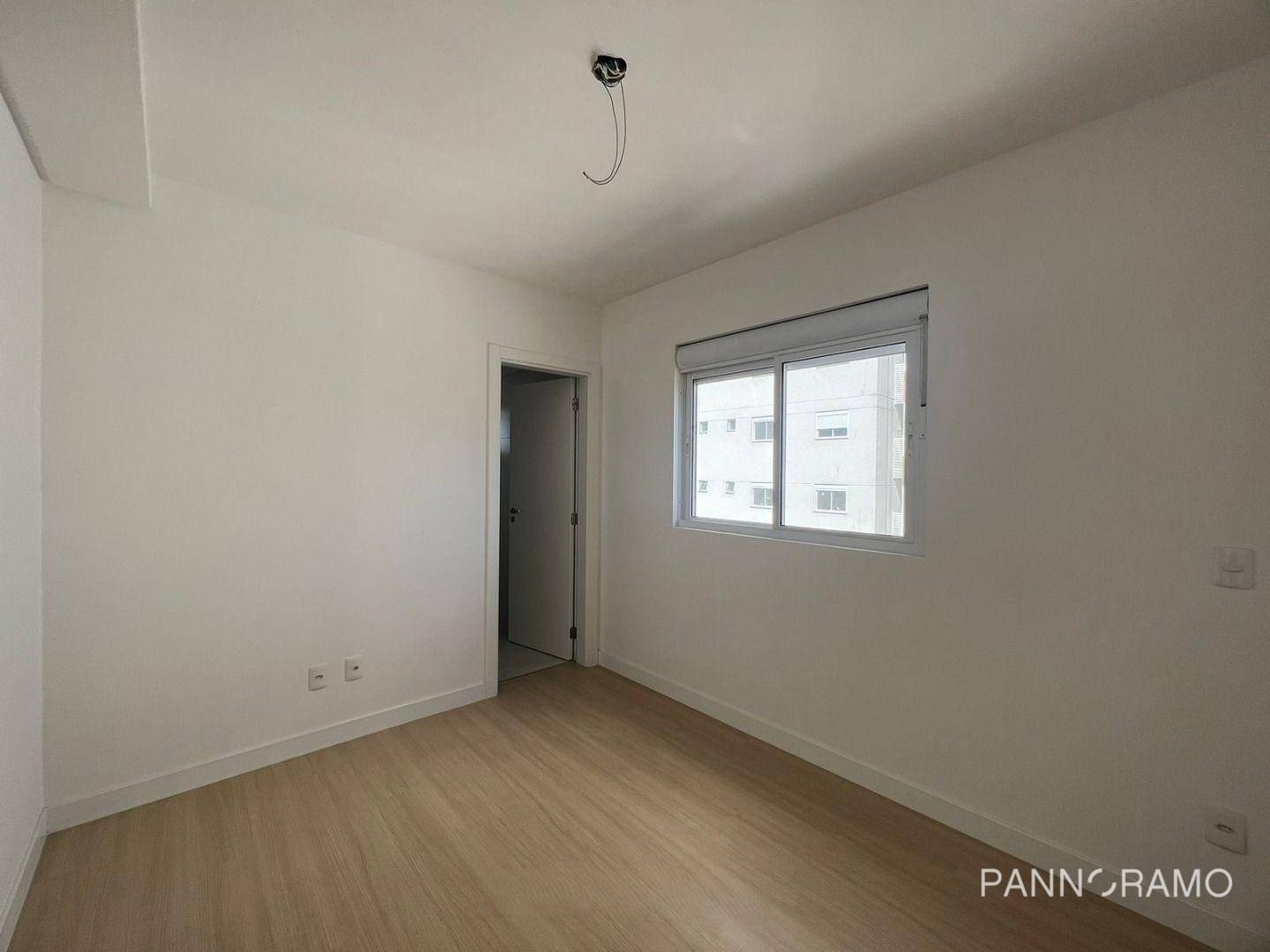 Apartamento à venda com 3 quartos, 107m² - Foto 4