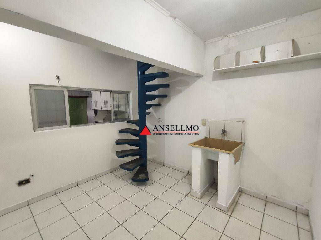 Sobrado à venda e aluguel com 3 quartos, 150m² - Foto 11