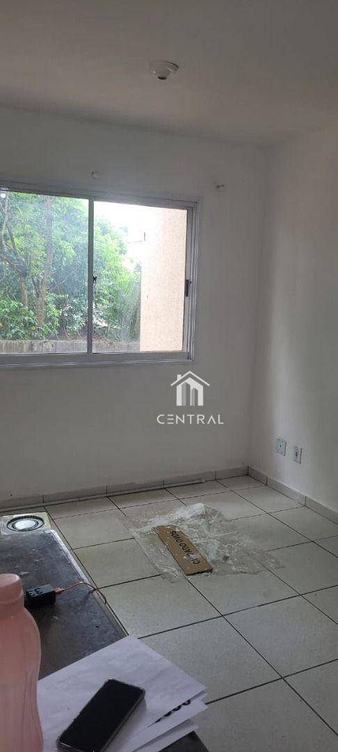 Apartamento à venda com 2 quartos, 42m² - Foto 2