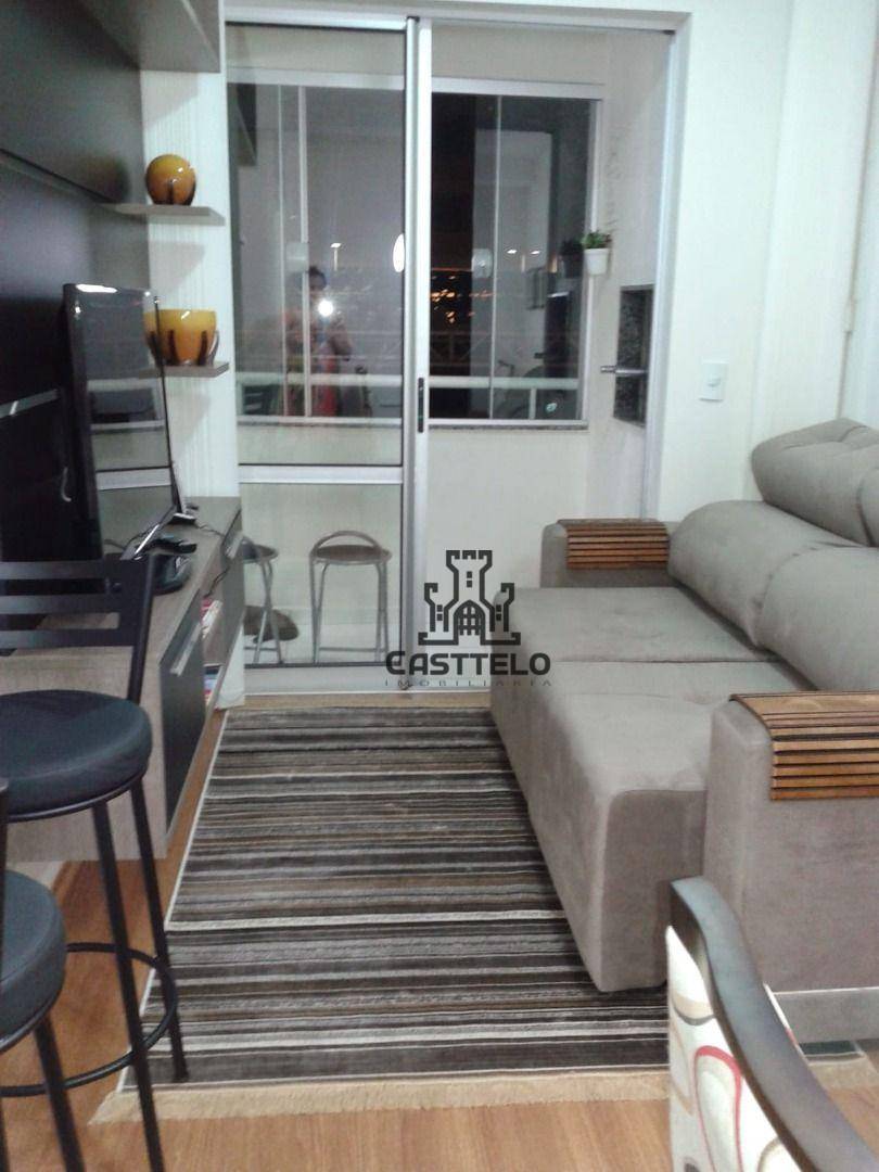 Apartamento à venda com 2 quartos, 65m² - Foto 1