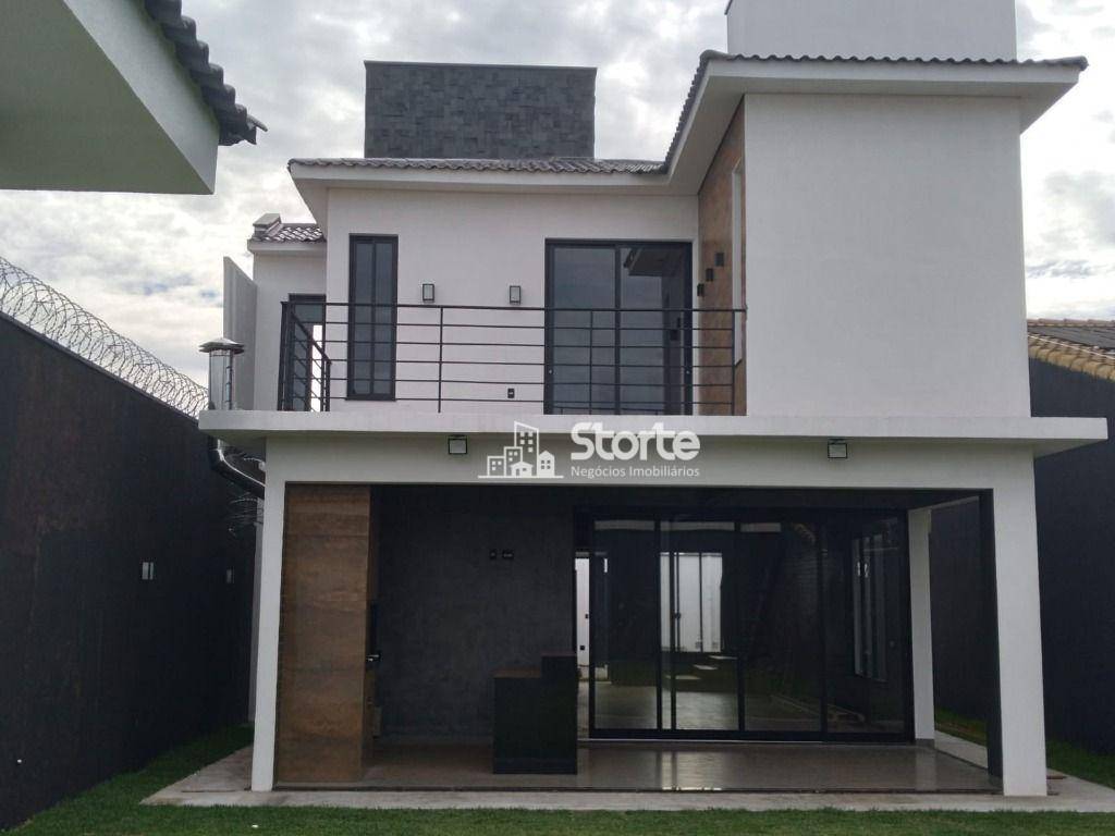 Casa à venda com 4 quartos, 220m² - Foto 29