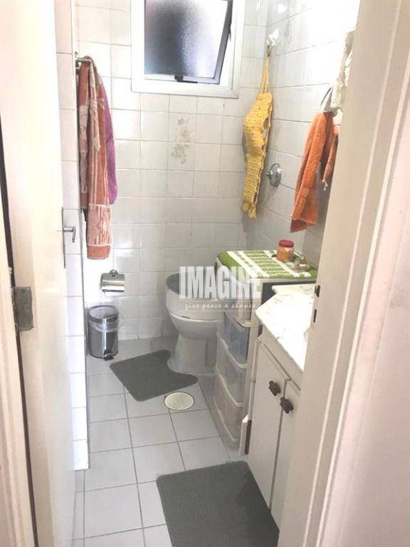 Apartamento à venda com 2 quartos, 62m² - Foto 5