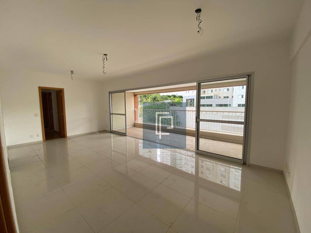 Apartamento à venda com 4 quartos, 141m² - Foto 1