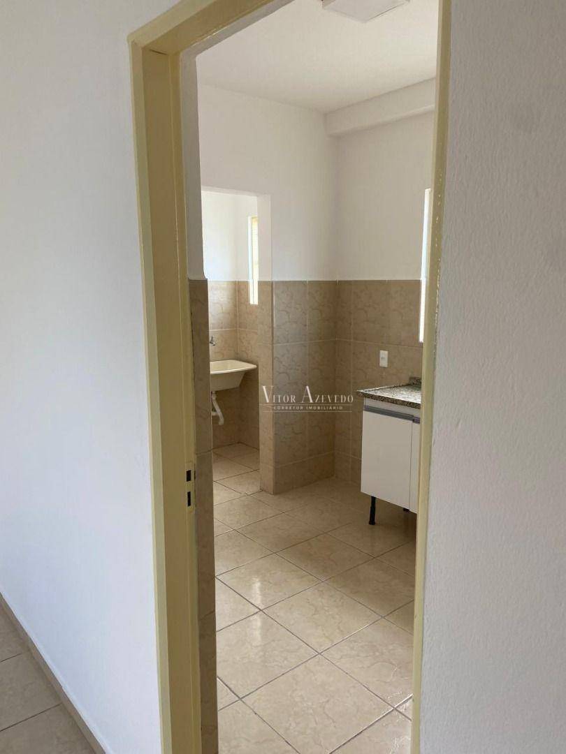 Apartamento à venda com 2 quartos, 48m² - Foto 4