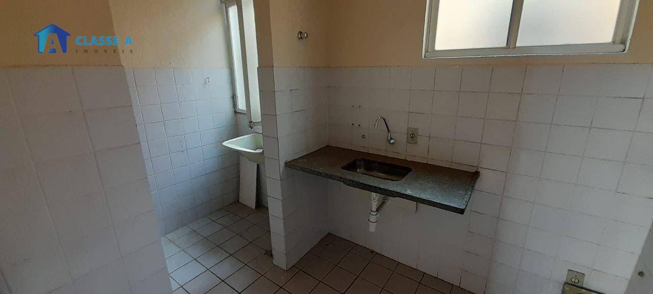 Apartamento à venda com 3 quartos, 65m² - Foto 4