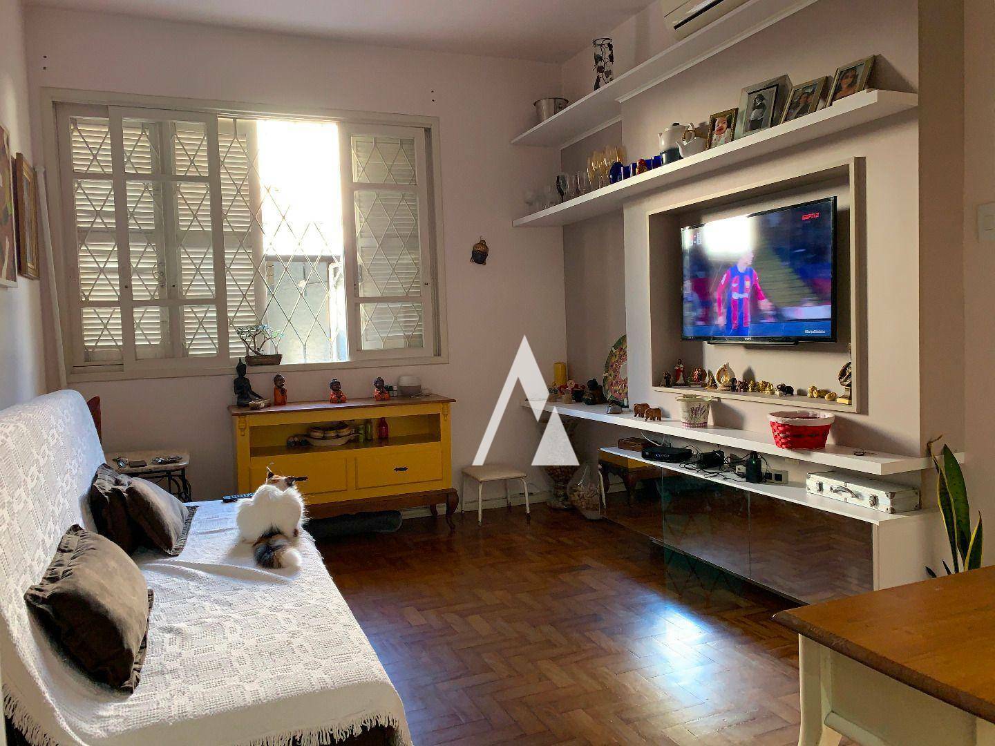 Apartamento à venda com 1 quarto, 38m² - Foto 11