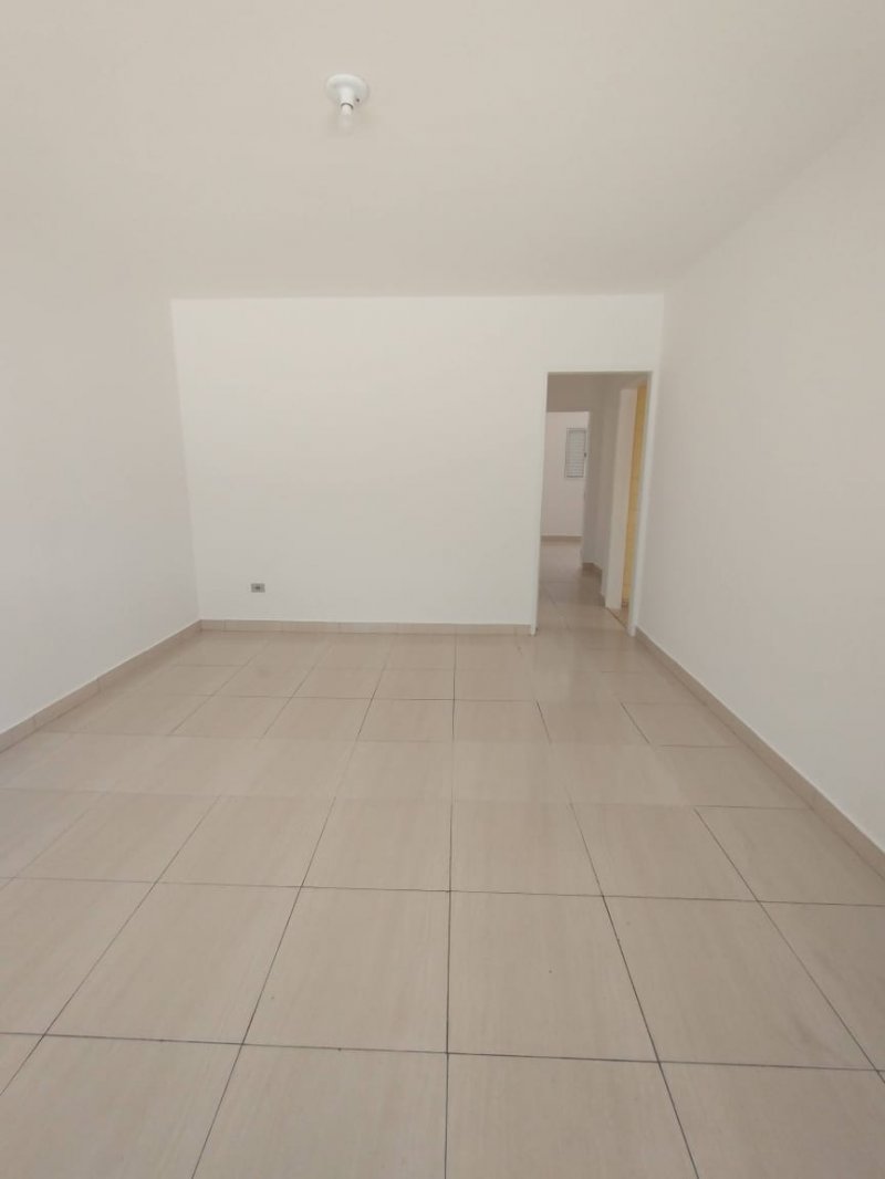 Casa à venda com 2 quartos, 120m² - Foto 4