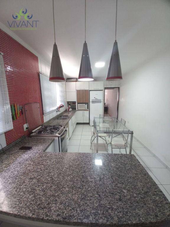 Sobrado à venda com 3 quartos, 243M2 - Foto 5