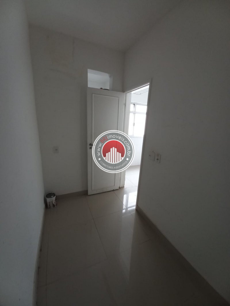 Apartamento à venda com 4 quartos, 70m² - Foto 9