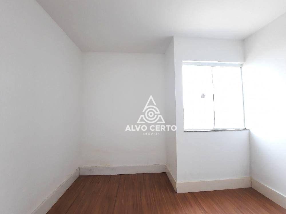 Apartamento à venda com 2 quartos, 77m² - Foto 25