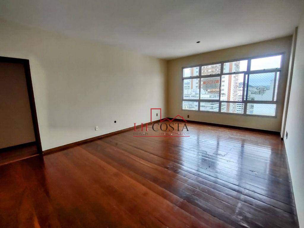 Apartamento à venda com 3 quartos, 135m² - Foto 5