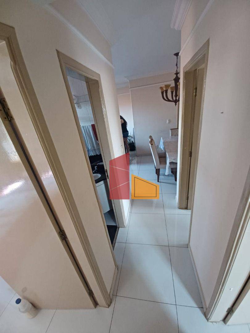 Apartamento à venda com 3 quartos, 80m² - Foto 9