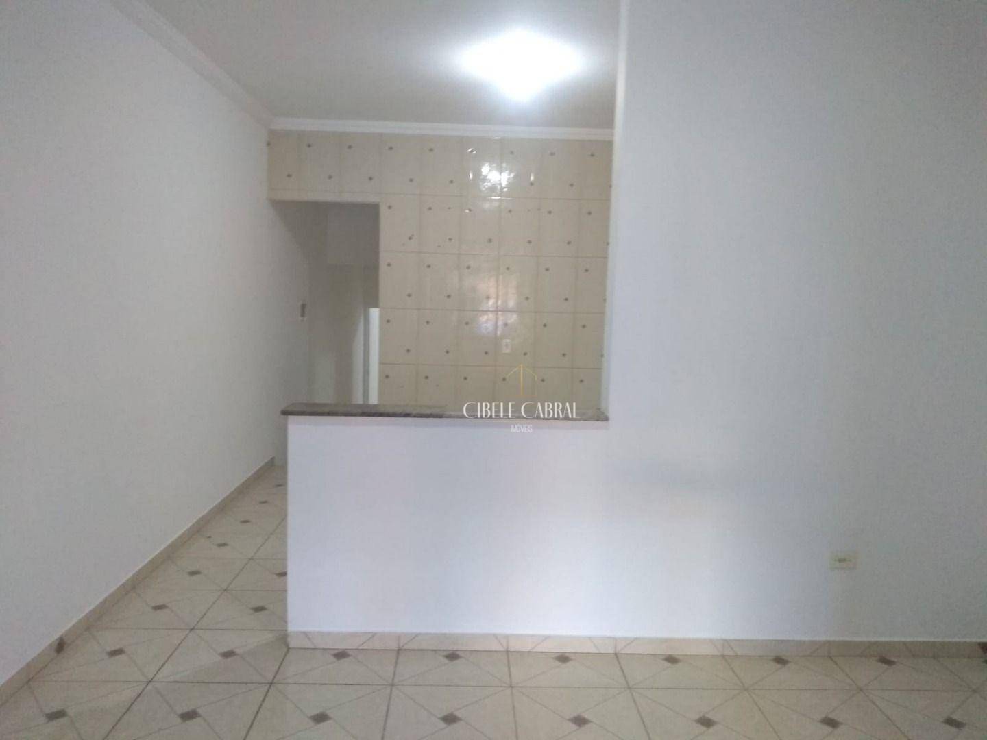 Casa à venda com 2 quartos, 130m² - Foto 2