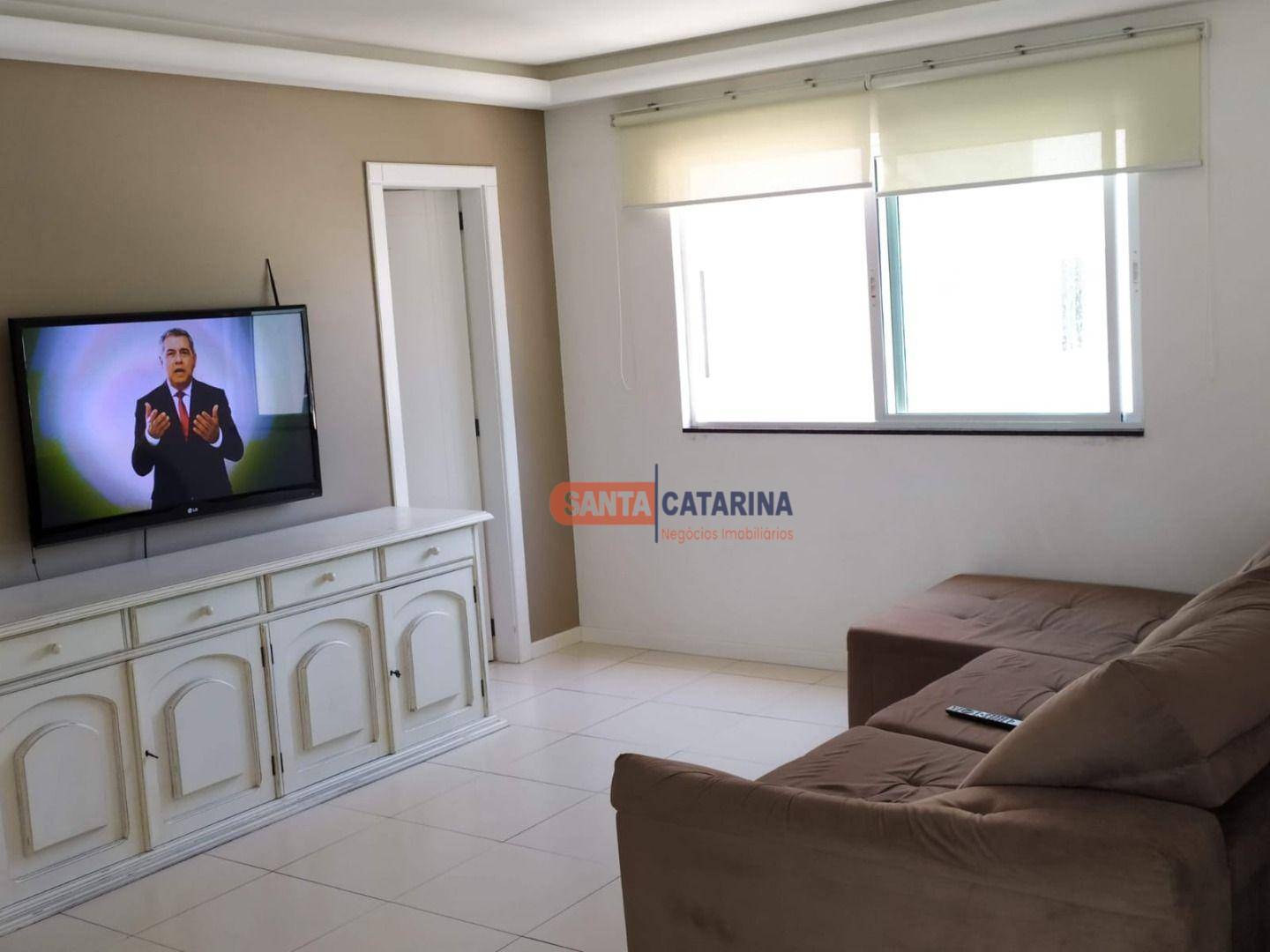 Apartamento à venda com 3 quartos, 127m² - Foto 2